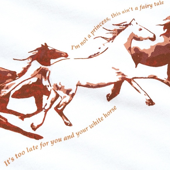 NWT Taylor Swift I’m Not A Princess White Horse Boxy Tee Sz XS 🎄SHIPS FAST🎄 - Picture 4 of 5